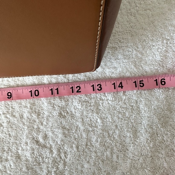 Michael Kors Clara XL Tote - Picture 9 of 12